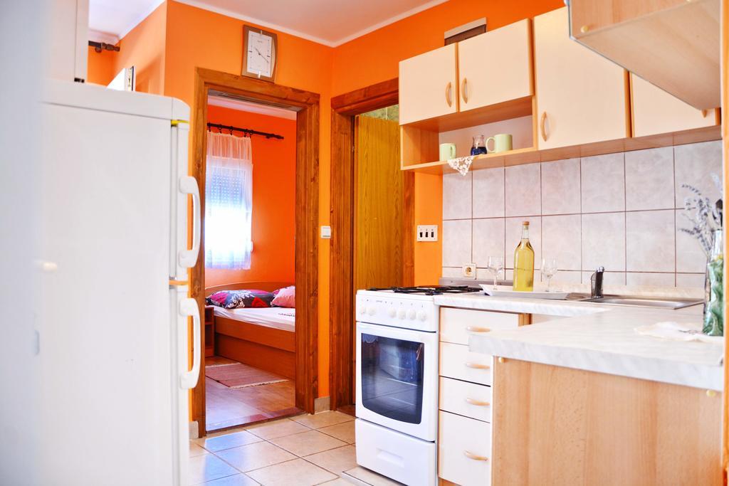 Apartments Sandra Vir Exterior photo