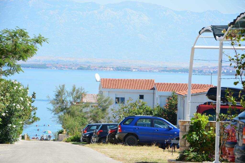 Apartments Sandra Vir Exterior photo