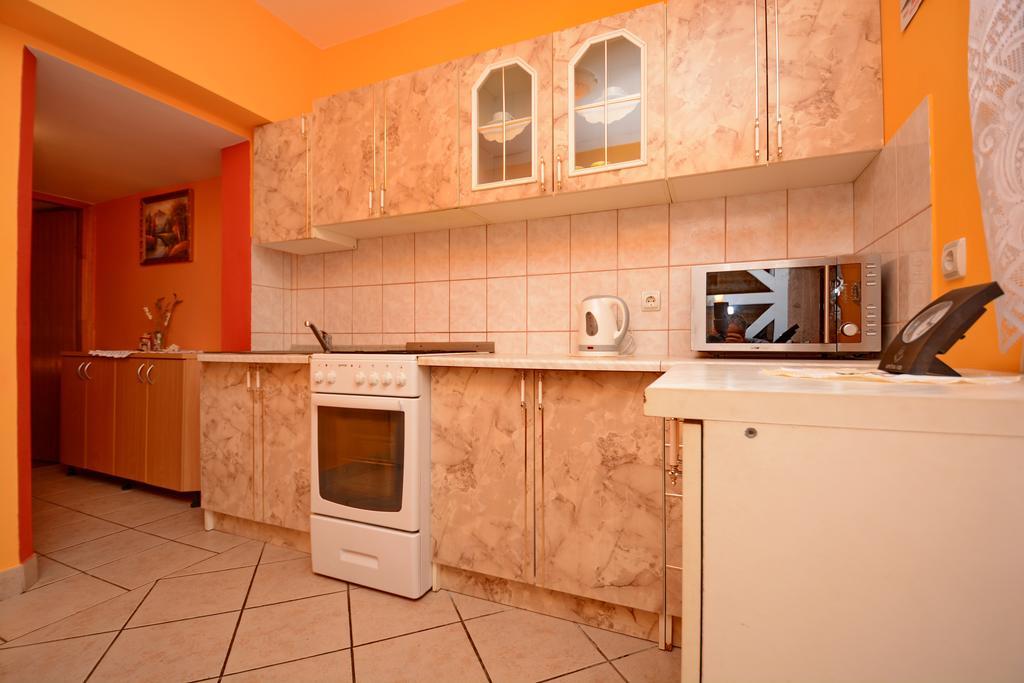Apartments Sandra Vir Exterior photo